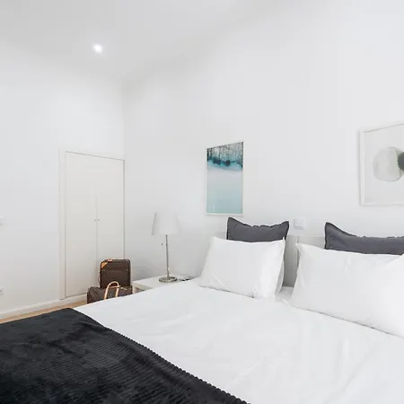 Sao Vicente Prestige Apartment